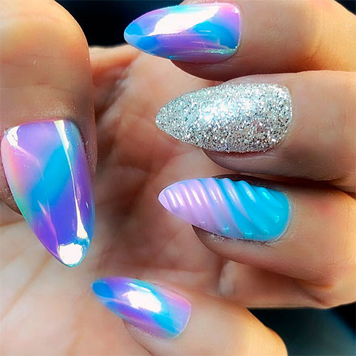 Amazing unicorn press on nails with an accent glitter nail! Amazing unicorn press on nails with an accent glitter nail!