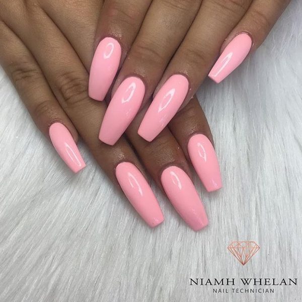 Stunning glossy baby pink coffin nails!