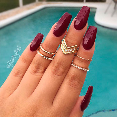 Beautiful shiny burgundy acrylic nails coffin!