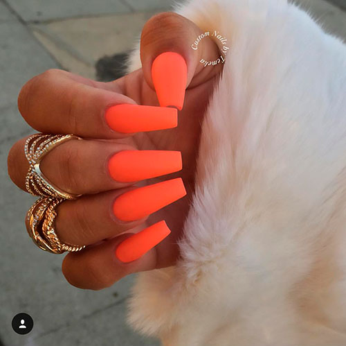 Cute matte orange coffin nails!