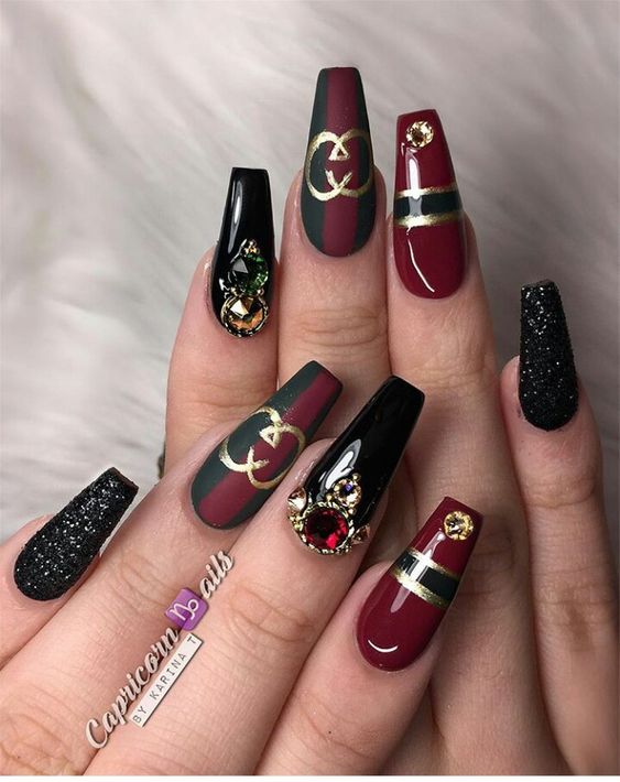 Elegant Gucci coffin nails