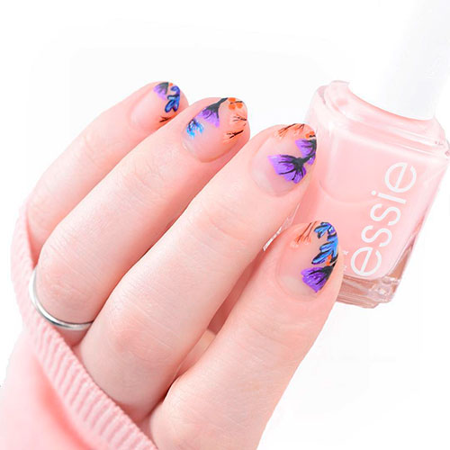 Cute negative space floral nails for spring 2019