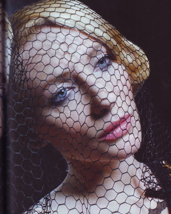 Lovely shot for the pretty Cate Blanchett