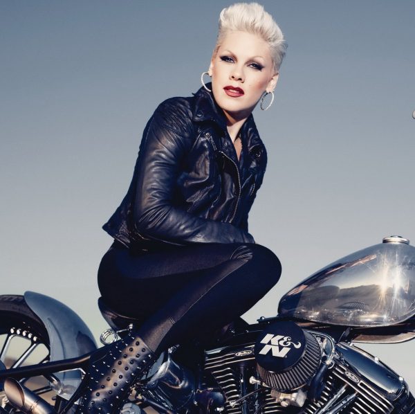 P!NK's Makeup Artist, Revealed her Makeup Secrets!