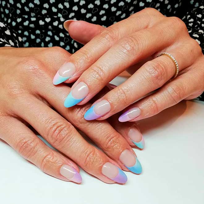 Lovely almond shaped French tip nails in ombre style!