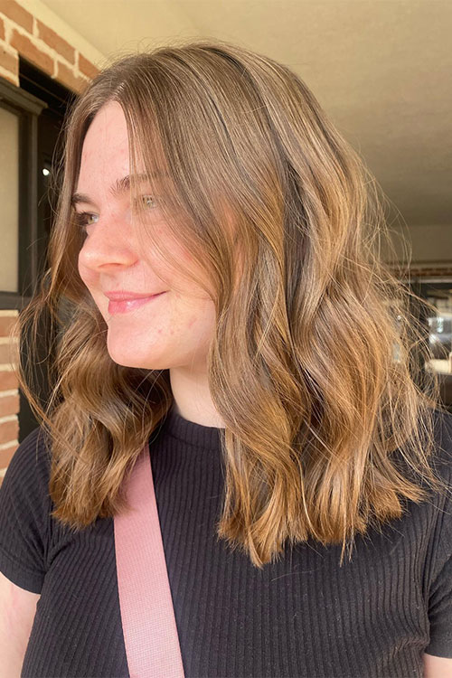 Bronde medium length hair with blunt ends Bronde medium length hair with blunt ends