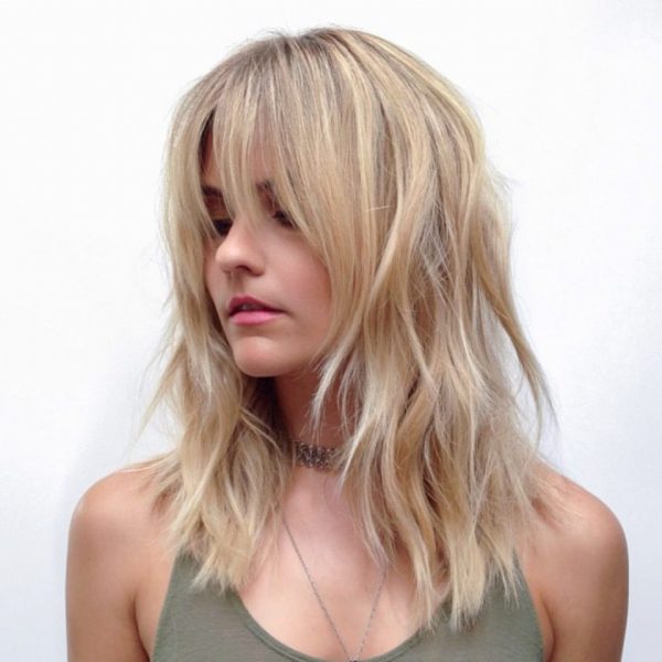 Stylish medium shaggy layered hairstyle