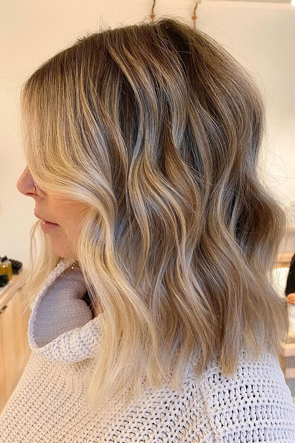 Winter Blonde Textured Lob Hairstyle