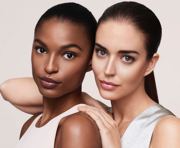 Nice makeup look using Laura Geller Filter First Luminous Concealer! Nice makeup look using Laura Geller Filter First Luminous Concealer!