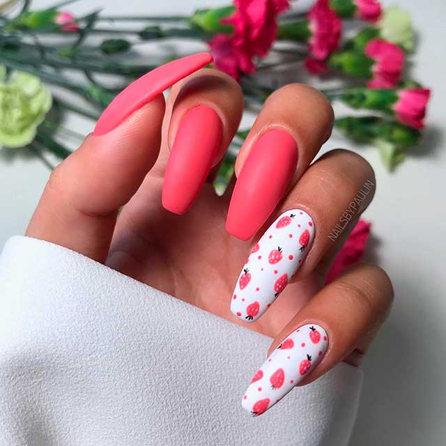 Cool coffin shaped strawberry nails art design! Cool coffin shaped strawberry nails art design!