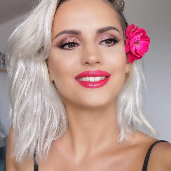 So Pretty makeup look that applied Pro Filt'r Instant Retouch Primer & Pro Filt'r Soft Matte Longwear Foundation So Pretty makeup look that applied Pro Filt'r Instant Retouch Primer & Pro Filt'r Soft Matte Longwear Foundation