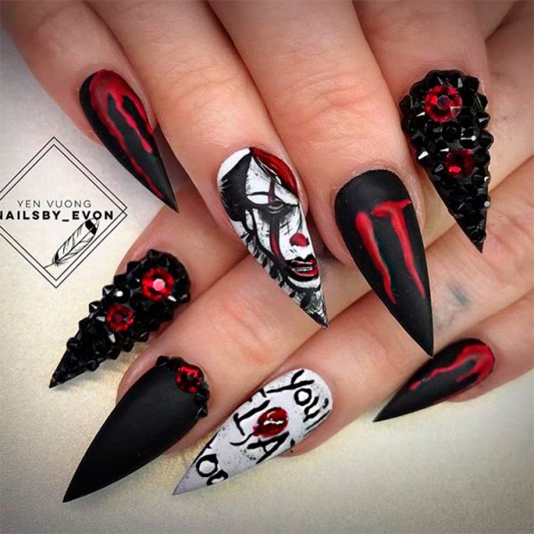 Vampire Halloween Stiletto Nails Vampire Stiletto Halloween Nails are one of the most creepy Halloween nail designs