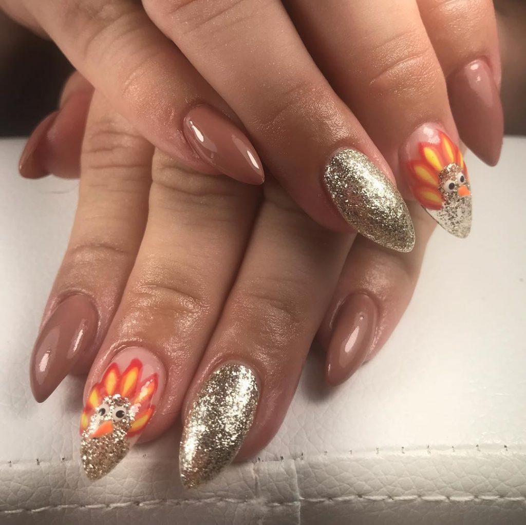 Amazing Brown and Glitter Turkey Thanksgiving Nails Design
