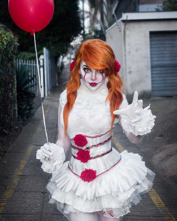 Amazing Halloween pennywise makeup Look - Best Halloween makeup ideas