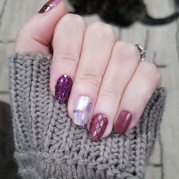 I love those Chateau Marble, Bordeaux Glitz and Style District Nails - Color Street Nails for Fall