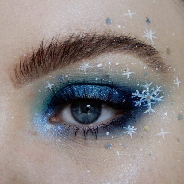 Beautiful Snowflake Christmas Eye Makeup Look!