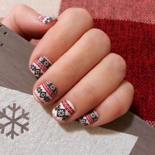 Fleece Navidad - Christmas Nail Design By Color Street Nails