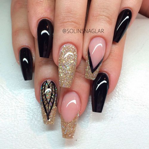 Amazing coffin shaped shiny black nails with an accent gold glitter nail & gold glitter french tip nail!