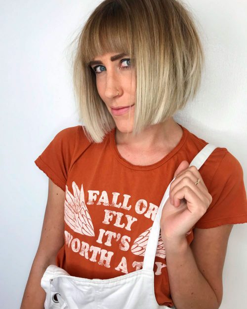 Cute blunt bob hairstyle for long faces especially who have fine hair!