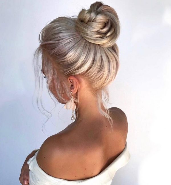 How to Make a Hair Bun at Home?