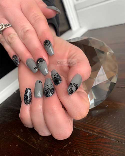 The black and grey nails are a cute valentine's nails design The black and grey nails are a cute valentine's nails design