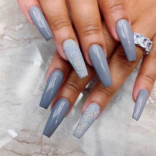 Cute grey coffin nails with glitter accent nail design!