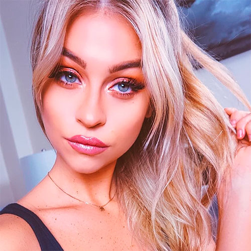 Amazing makeup look that uses Tarte shape tape contour concealer Amazing makeup look that uses Tarte shape tape contour concealer