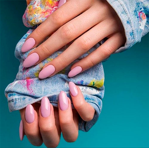 Plain glossy and matte light pink nails