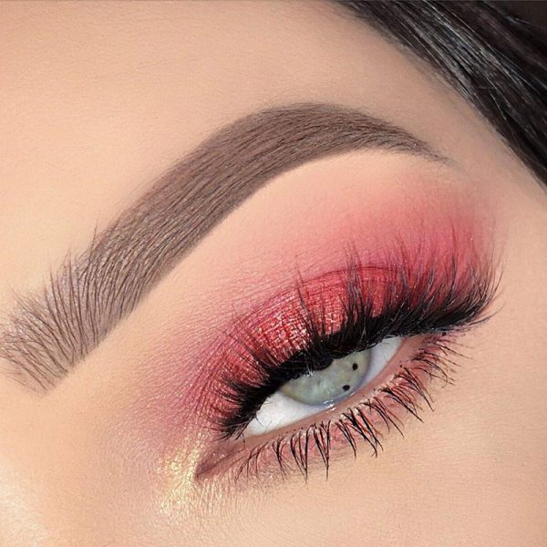 Stunning eye makeup look uses Main Squeeze Palette