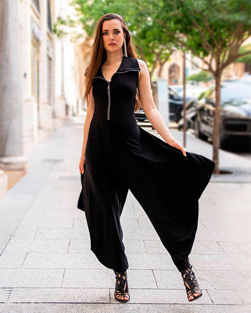 Amazing easygoing black jumpsuit in 2019