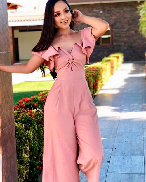 Super cool pink jumpsuit for summer 2019 Super cool pink jumpsuit for summer 2019