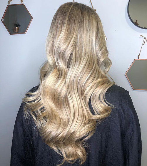 Amazing caramel blonde hair color is one of the best fall hair color trends to try this year