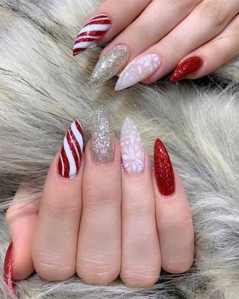 30 Most Beautiful Red Christmas Nails to Try This Year | Stylish Belles