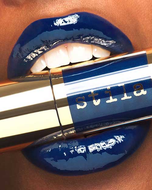 FAST LANE lip lacquer is a cute navy blue that gives you a stunning look! FAST LANE Stila Shine Fever Lip Vinyl