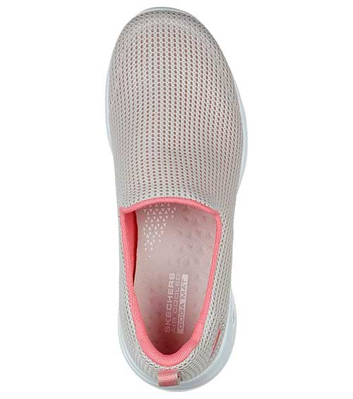 For women who want to go walking, Sketchers Go Walk Joy – Centerpiece is the best one. For women who want to go walking, Sketchers Go Walk Joy – Centerpiece is the best one.