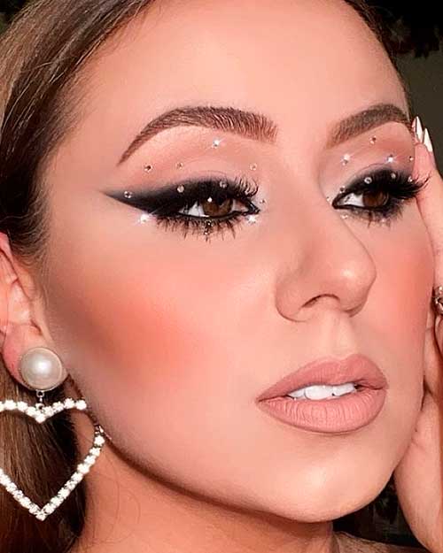 Lovely makeup look with Dream Radiant Liquid Medium Coverage Hydrating Foundation Lovely makeup look with Dream Radiant Liquid Medium Coverage Hydrating Foundation