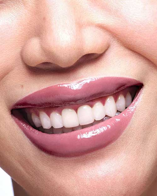 TURBO lip lacquer is a cute orchid toned mauve that makes your lips smooth! TURBO Stila Shine Fever Lip Vinyl