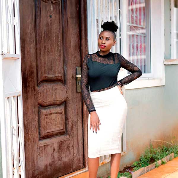 White Pencil Skirt Black Top Idea of white pencil skirt and a black lace top White Pencil Skirt Black Top Idea of white pencil skirt and a black lace top