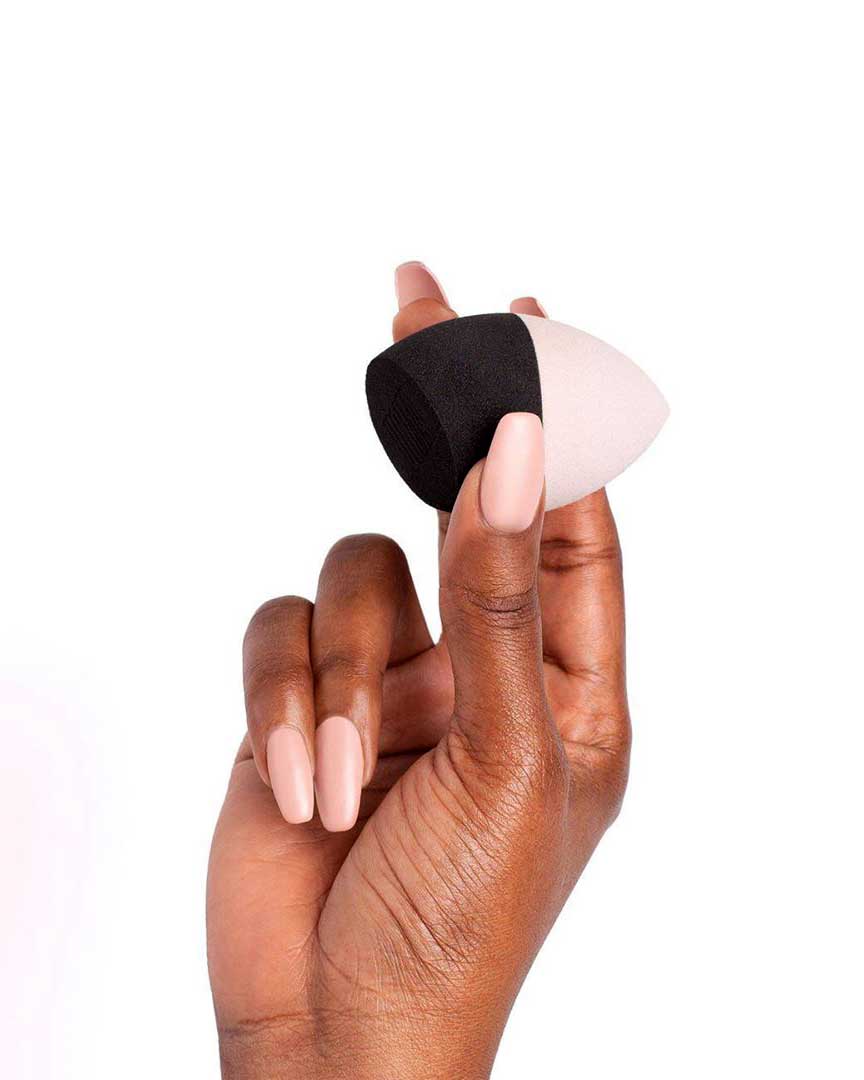 Uoma Beauty Hey Big Head Dual-Intensity Makeup Sponge 2020 Uoma Beauty Hey Big Head Dual-Intensity Makeup Sponge 2020