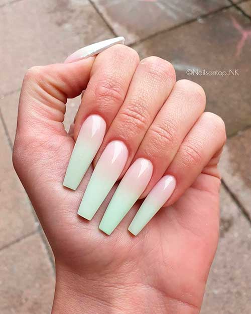 Cute summer mint green ombre nails 2020 coffin shaped long set! Cute summer mint green ombre nails 2020 coffin shaped long set!