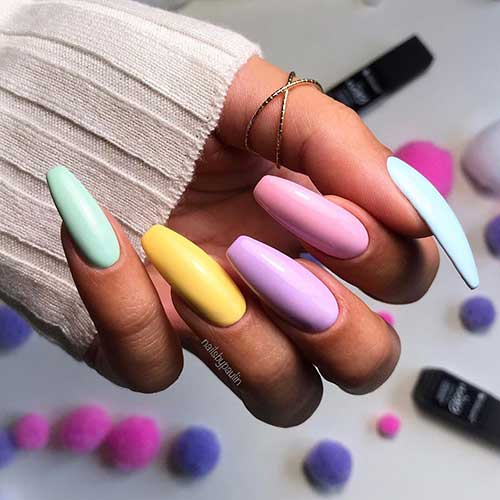Gorgeous pastel multicolor acrylic nails 2020 coffin shapaed long design!