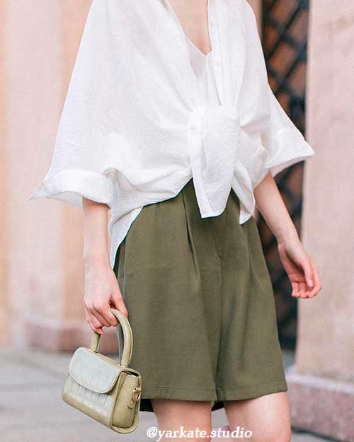 Chic olive green bermuda shorts for summer 2020! Chic olive green bermuda shorts for summer 2020!