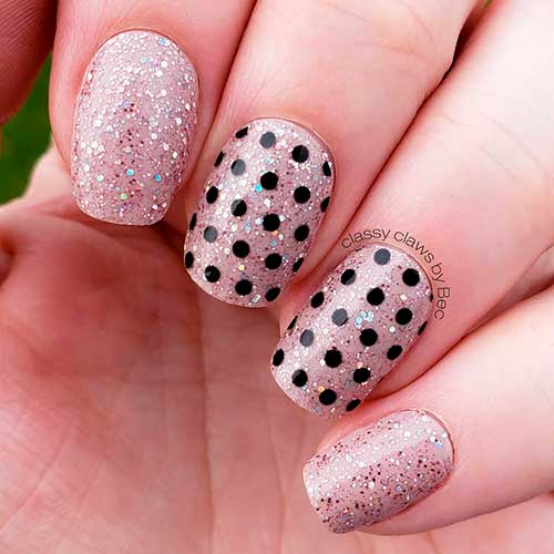 One of the Cutest Giza Sands Color Street Combos that consists of Giza Sands, Tiny + Shiny, and Polka Dot-Com nail strips!