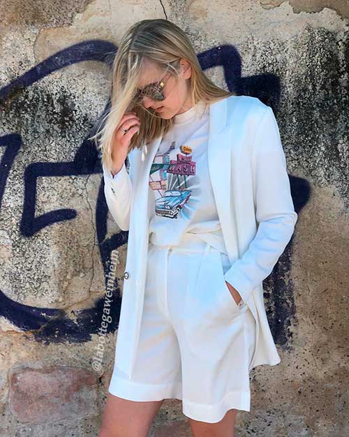 Stunning white bermuda shorts outfit for for Business Casual in summer 2020! Stunning white bermuda shorts outfit for for Business Casual in summer 2020!