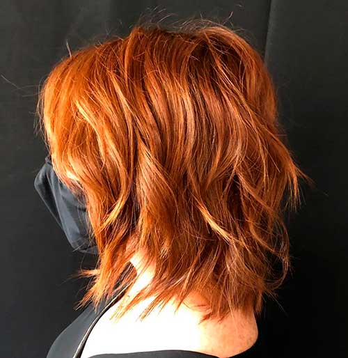 The modern shag is one of the hairstyle trends in fall 2020! The modern shag is one of the hairstyle trends in fall 2020!