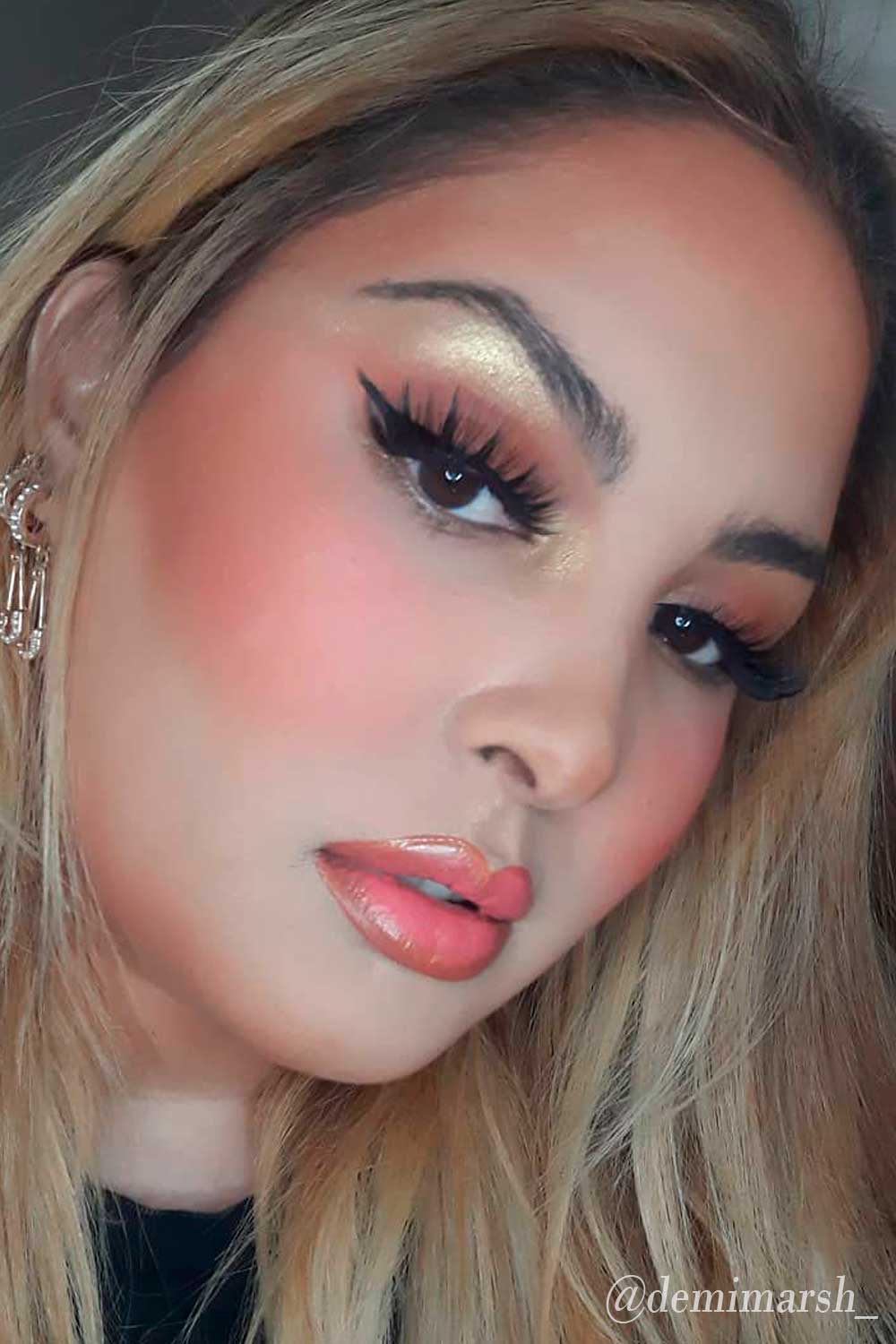 Get Elegant lashes with this new wet n wild mascara 2021 Get Elegant lashes with this new wet n wild mascara 2021