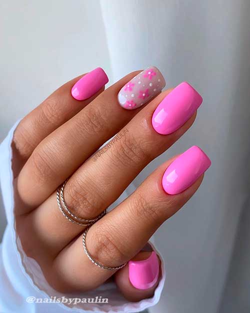 Short hot pink nails with accent floral nail art for awesome look in spring 2021!