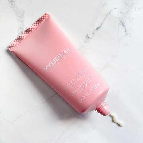 Kylie Skin Makeup Remover “Makeup Melting Cleanser”