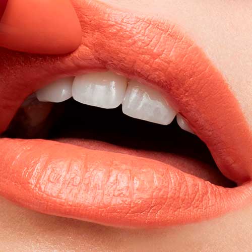 HYPE UP Smashbox lipstick shade! HYPE UP Smashbox lipstick shade!