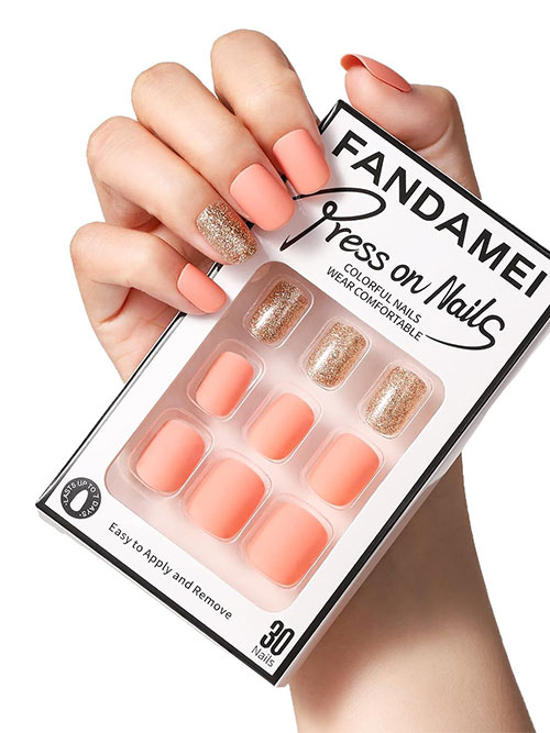 Short Peach Fake Nails with Gold Glitter Accent Short Peach Fake Nails with Gold Glitter Accent
